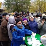 За первую неделю октября в «Сквере Милосердия» нуждающиеся получили 341 горячий обед