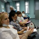 Сёстры милосердия поздравили младший медперсонал областной больницы