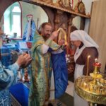 В день престольного праздника храма в честь иконы Божией Матери «Всецарица» милостью Божией объединились молитва, благодарная память и деятельная любовь
